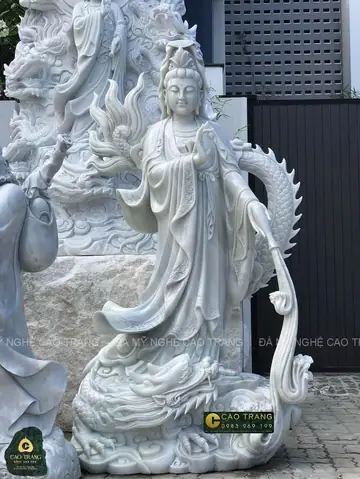 Tim Hieu Hinh Tuong Phat Quan Am Cuoi Rong