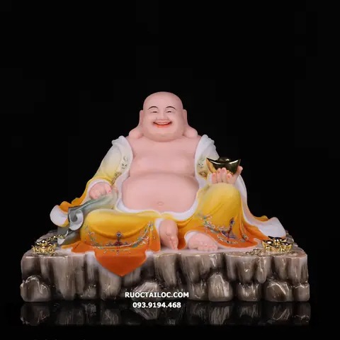 Hình Ảnh Đức Phật Di Lặc Trong Tư Thế Ngồi Nằm Thoải Mái