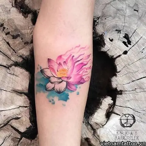 Hình Xăm Hoa Sen Phật Giáo Có Ý Nghĩa Gì?
