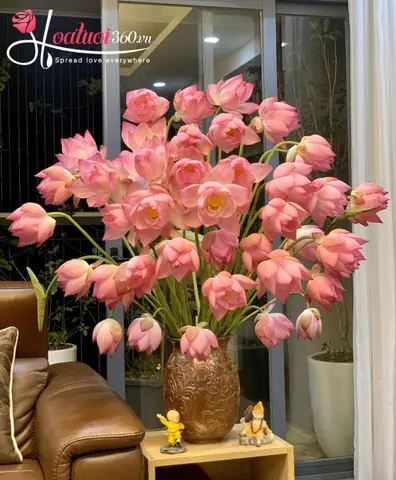 Cách 3: Cắm Xòe Tròn Trong Bình Thấp