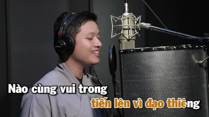 Karaoke Phật Giáo Việt Nam: Tuyển Tập Những Bài Hát Thiêng Liêng Cho Người Con Phật