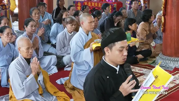 Hướng Dẫn Khai Quang Phật Thánh: Quy Trình, Ý Nghĩa Và Những Điều Kiêng Kỵ Cần Biết