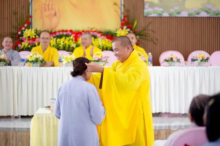 Kính Mừng Đại Lễ Phật Thành Đạo