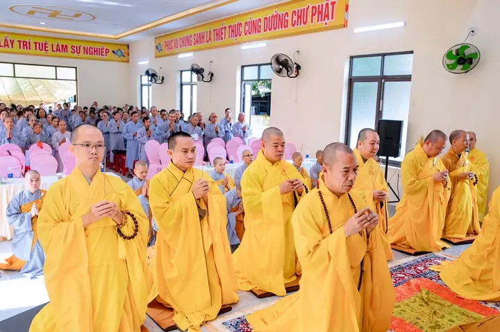 Kính Mừng Đại Lễ Phật Thành Đạo