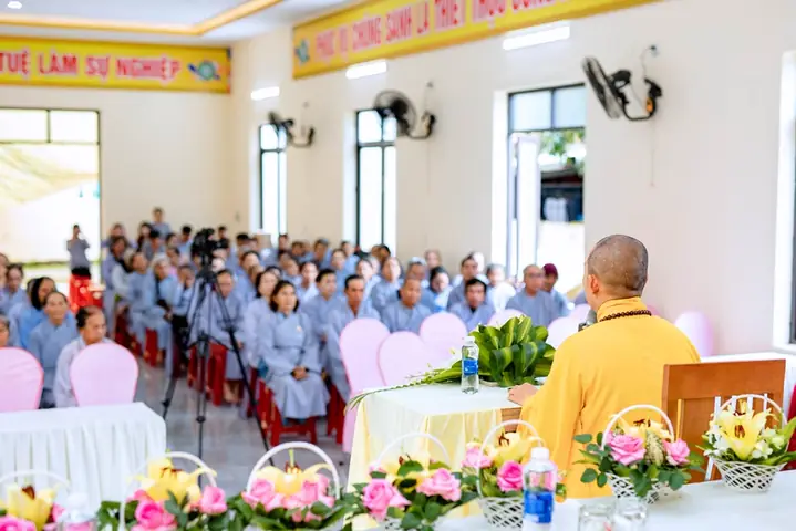 Kính Mừng Đại Lễ Phật Thành Đạo