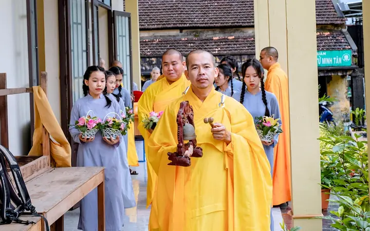 Kính Mừng Đại Lễ Phật Thành Đạo