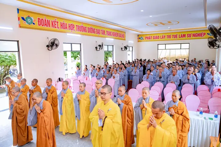 Kính Mừng Đại Lễ Phật Thành Đạo