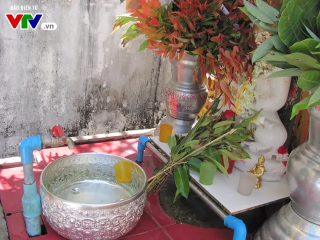 Lễ Tắm Phật Và Nghi Lễ Cầu May Mắn Tại Các Chùa Ở Myanmar - Ảnh 4.