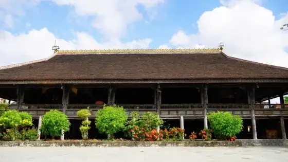 Độc Đáo Chùa Khmer Miền Tây: Sala Bằng Gỗ Quý Từ Campuchia ...