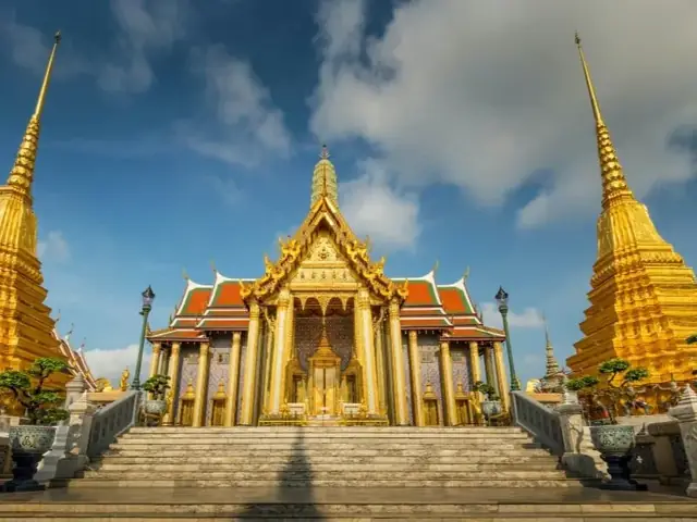 Nên Ghé Điểm Tham Quan Chùa Phật Ngọc Thái Lan Khi Nào?