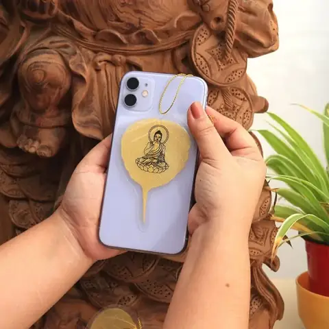 Nên Đặt Lá Bồ Đề Tâm Phật Trong Điện Thoại Để Thu Hút Vượng Khí, Tài Lộc