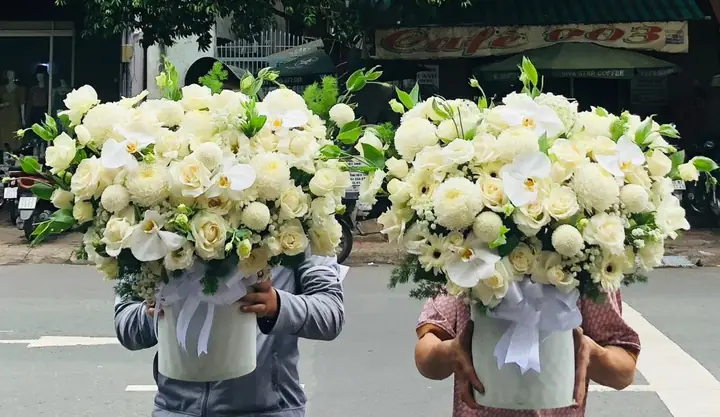 Lẵng Hoa Cúng Phật