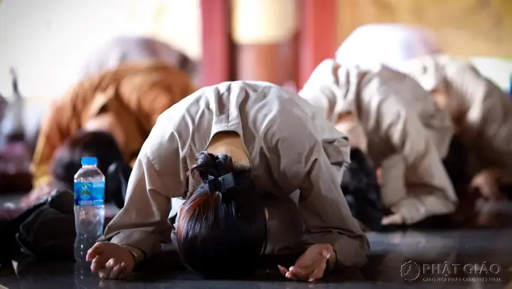 Nghi Thức Lạy Sám Hối