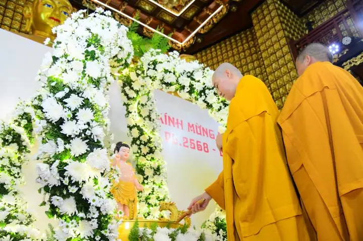 Lễ Phật Đản Chùa Giác Ngộ