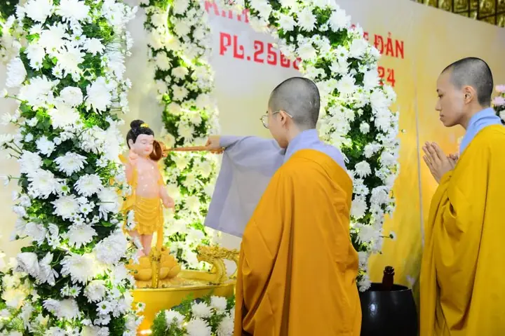 Lễ Phật Đản Chùa Giác Ngộ