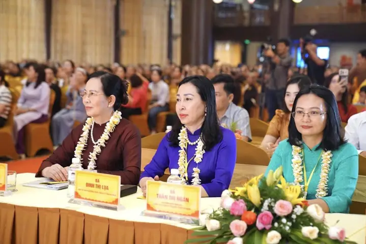 Linh Thiêng Đại Lễ Phật Đản Chùa Tam Chúc