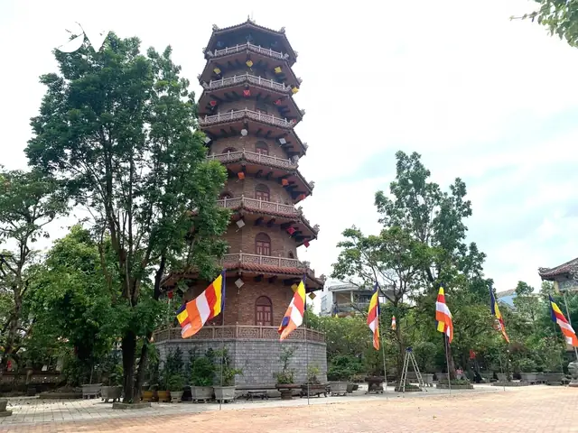 Nhieu Hoat Dong Y Nghia Trong Dai Le Phat Dan Tai Hue Hinh Anh 1