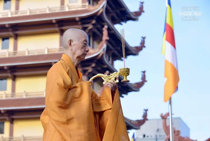 Lễ Phật Đản Việt Nam Quốc Tự