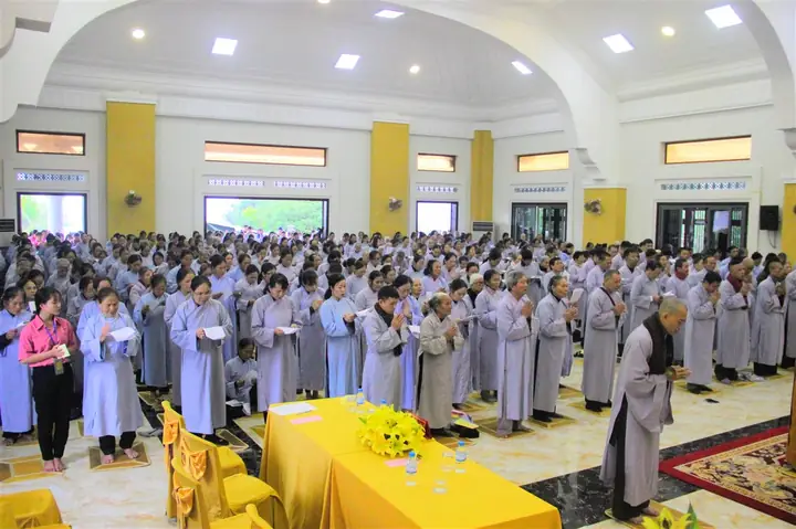 Lễ Phật Thành Đạo Chùa Phật Quang