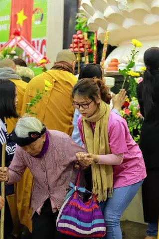 Lễ Phật Thành Đạo Chùa Phật Quang