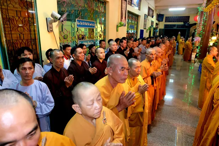 Lễ Phật Trì Danh