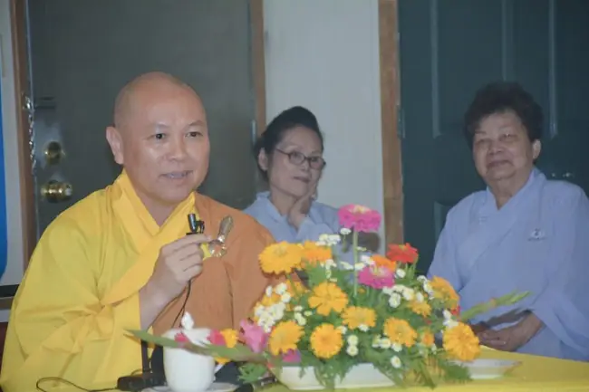 Giảng Pháp Tại Chùa Đại Bi Bang Indiana - Hoa Kỳ