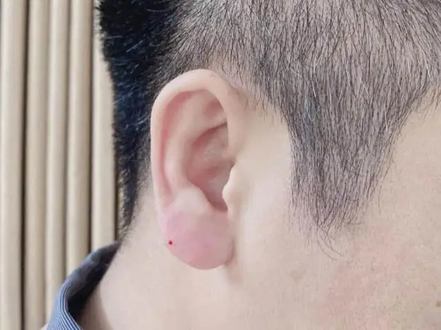 Nam Giới Sở Hữu Tướng Tai Phật