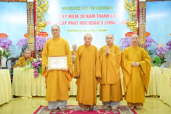 Kỷ Niệm 30 Năm Lớp Sơ Cấp Phật Học Quận 3 - Hành Trình Ba Thập Kỷ Truyền Đăng Tục Diệm
