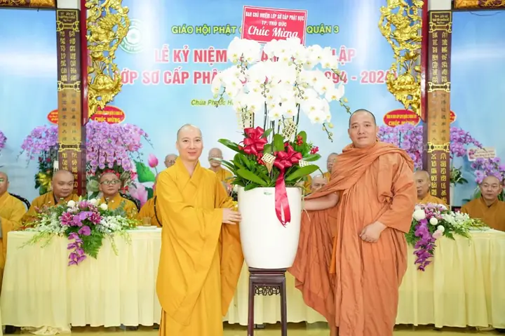 Họp Mặt Bổn Sư Tăng Ni Sinh - Khởi Đầu Chuỗi Sự Kiện Kỷ Niệm 30 Năm Lớp Sơ Cấp Phật Học Quận 3