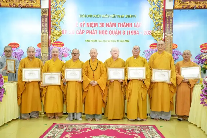 Kỷ Niệm 30 Năm Lớp Sơ Cấp Phật Học Quận 3 - Hành Trình Ba Thập Kỷ Truyền Đăng Tục Diệm