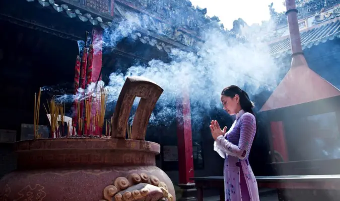 Thắp Hương – Những Vấn Đề Cần Biết