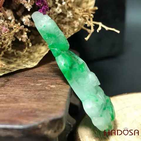 Mặt Phật Bà Cẩm Thạch Xanh Lí Cao Cấp