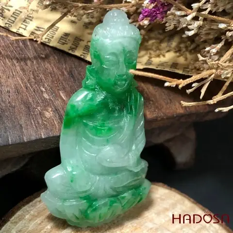 Mặt Phật Bà Đứng Cẩm Thạch Xanh Lí Cao Cấp