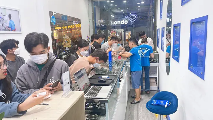 Quy Trình Thiết Kế Và Sản Xuất Dây Chuyền Bạc Nam Mặt Phật Di Lặc Tại Trang Sức Tnj