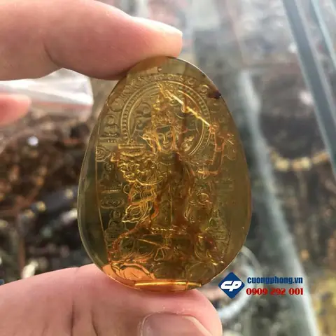 Mặt Phật Hổ Phách: Tinh Hoa Đá Quý Trong Nghệ Thuật Chế Tác Phong Thủy