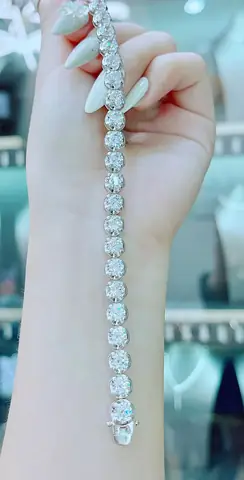 Mặt Dây Chuyền Vàng Đẹp – Mặt Phật Quan Âm Đính Đá – 11.46g