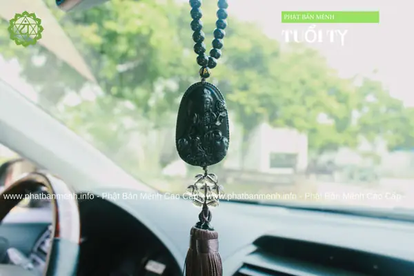 =>treo Xe Ôtô Phật Bản Mệnh Tuổi Tỵ – Bình An Trên Mọi Cung Đường