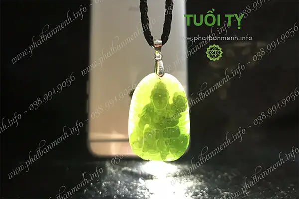 Mô Tả Sản Phẩm Mặt Dây Phật Bản Mệnh Ngọc Bích Tuổi Tỵ: