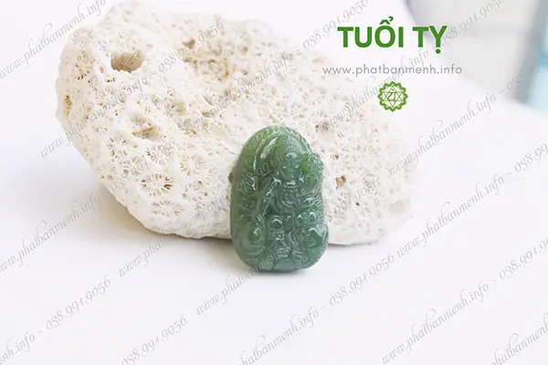 Ngọc Bích Nephrite – Chất Liệu Hoàn Hảo Trong Chế Tác Phật Bản Mệnh