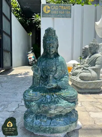 Nằm Mơ Thấy Lạy Phật Bà Quan Âm Là Điềm Gì?