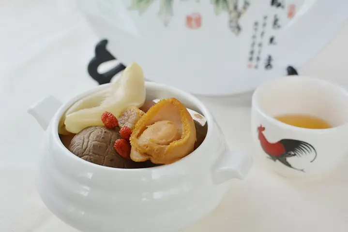 Món Phật Khiêu Tường