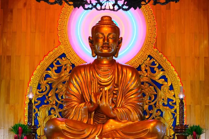 “niệm Phật Một Câu, Phước Sinh Vô Lượng, Lễ Phật Một Lễ, Tội Diệt Hà Sa” Có Thật Không?