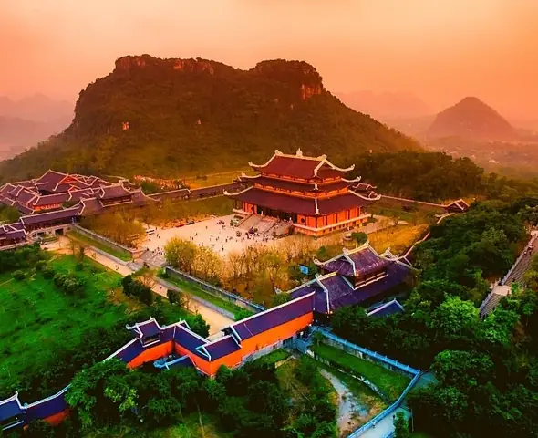 Tour Ninh Bình 1 Ngày Bái Đính - Hang Múa - Tràng An