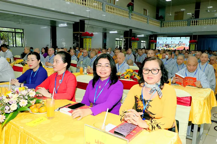 Giáo Hội Phật Giáo Việt Nam Tỉnh Bình Dương Trọng Thể Tổ Chức Lễ Kỷ Niệm 40 Năm Thành Lập Tỉnh Hội Phật Giáo Sông Bé - Bình Dương