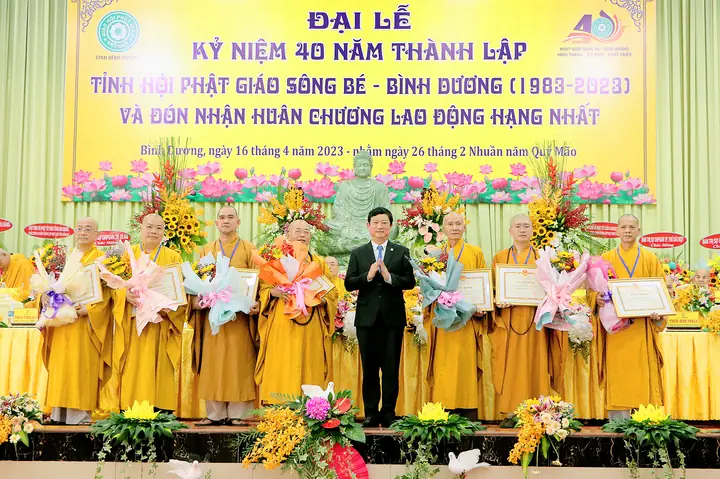 Giáo Hội Phật Giáo Việt Nam Tỉnh Bình Dương Trọng Thể Tổ Chức Lễ Kỷ Niệm 40 Năm Thành Lập Tỉnh Hội Phật Giáo Sông Bé - Bình Dương