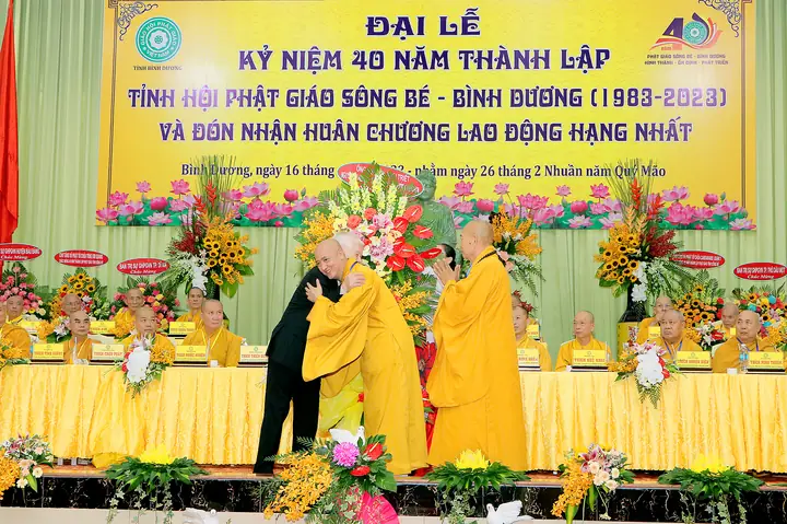 Giáo Hội Phật Giáo Việt Nam Tỉnh Bình Dương Trọng Thể Tổ Chức Lễ Kỷ Niệm 40 Năm Thành Lập Tỉnh Hội Phật Giáo Sông Bé - Bình Dương