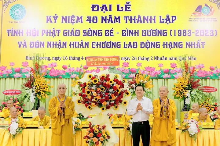 Giáo Hội Phật Giáo Việt Nam Tỉnh Bình Dương Trọng Thể Tổ Chức Lễ Kỷ Niệm 40 Năm Thành Lập Tỉnh Hội Phật Giáo Sông Bé - Bình Dương