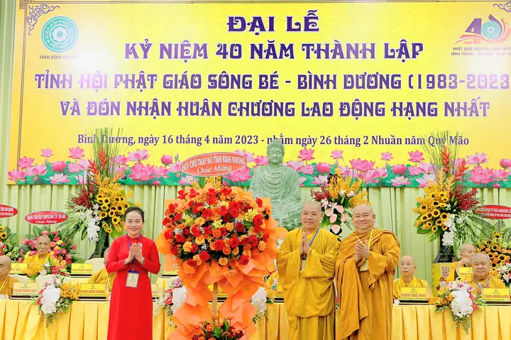 Giáo Hội Phật Giáo Việt Nam Tỉnh Bình Dương Trọng Thể Tổ Chức Lễ Kỷ Niệm 40 Năm Thành Lập Tỉnh Hội Phật Giáo Sông Bé - Bình Dương