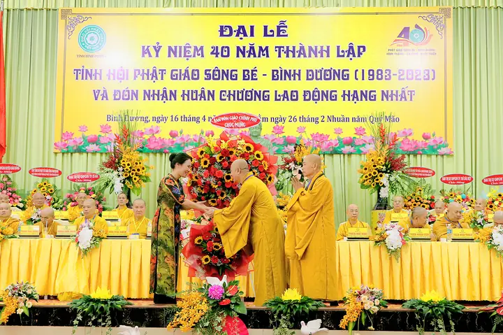 Giáo Hội Phật Giáo Việt Nam Tỉnh Bình Dương Trọng Thể Tổ Chức Lễ Kỷ Niệm 40 Năm Thành Lập Tỉnh Hội Phật Giáo Sông Bé - Bình Dương