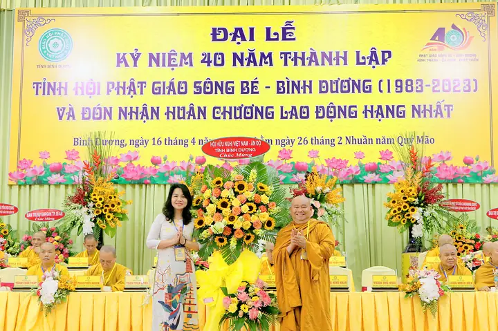 Giáo Hội Phật Giáo Việt Nam Tỉnh Bình Dương Trọng Thể Tổ Chức Lễ Kỷ Niệm 40 Năm Thành Lập Tỉnh Hội Phật Giáo Sông Bé - Bình Dương